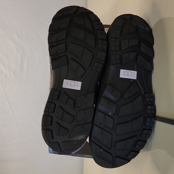 UGG BUTTE II SNOW BOOT in New condition kids size 3 - Picture 7 of 12